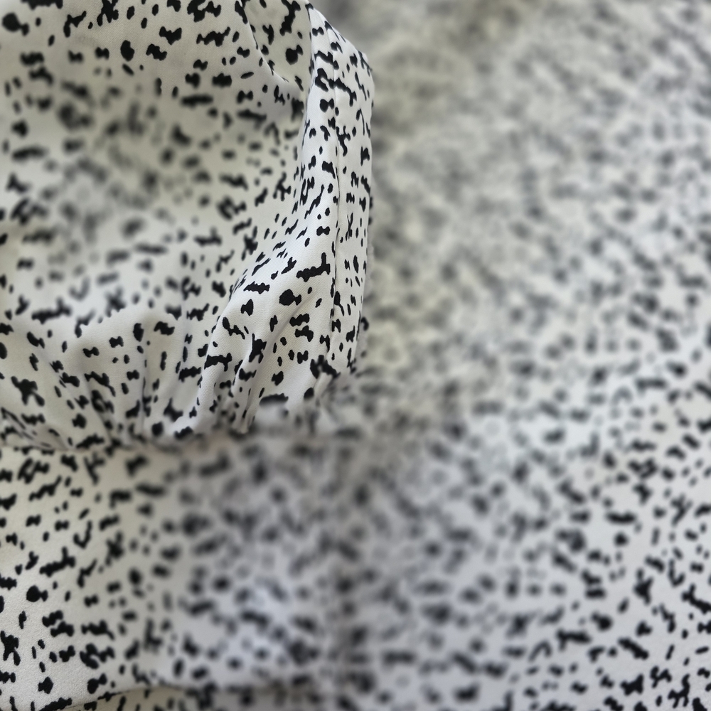 MELLODAY Monochrome Patterned Blouse - Picture 8 of 10
